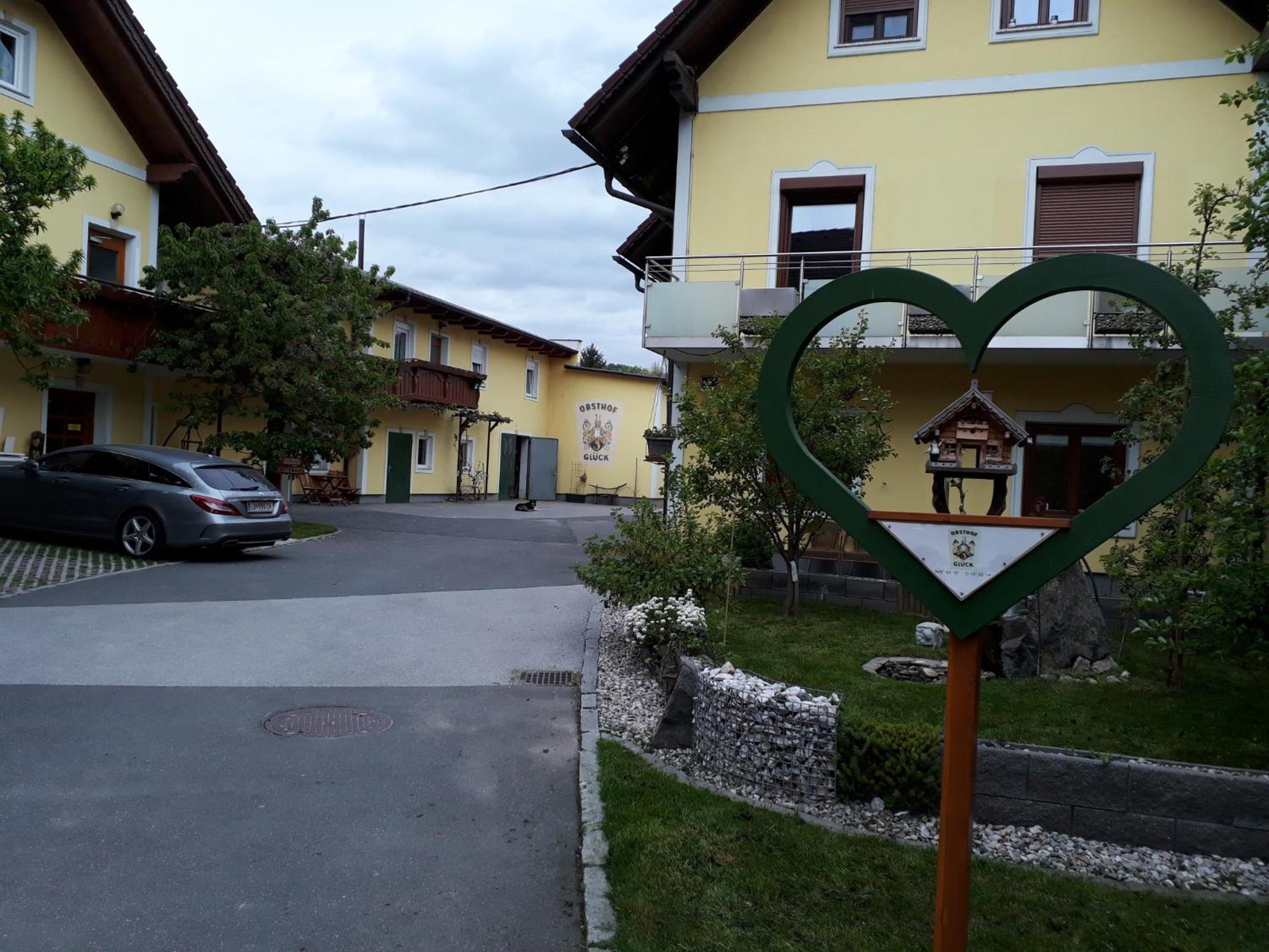 Obsthof Glueck Bed & Breakfast Гамлиц Екстериор снимка